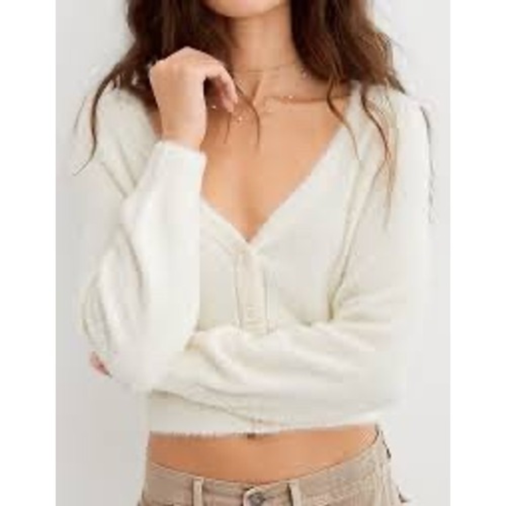 Aerie Women White Fuzzy Eyelash Knit Cropped Cardigan Sweater Medium V-Neck